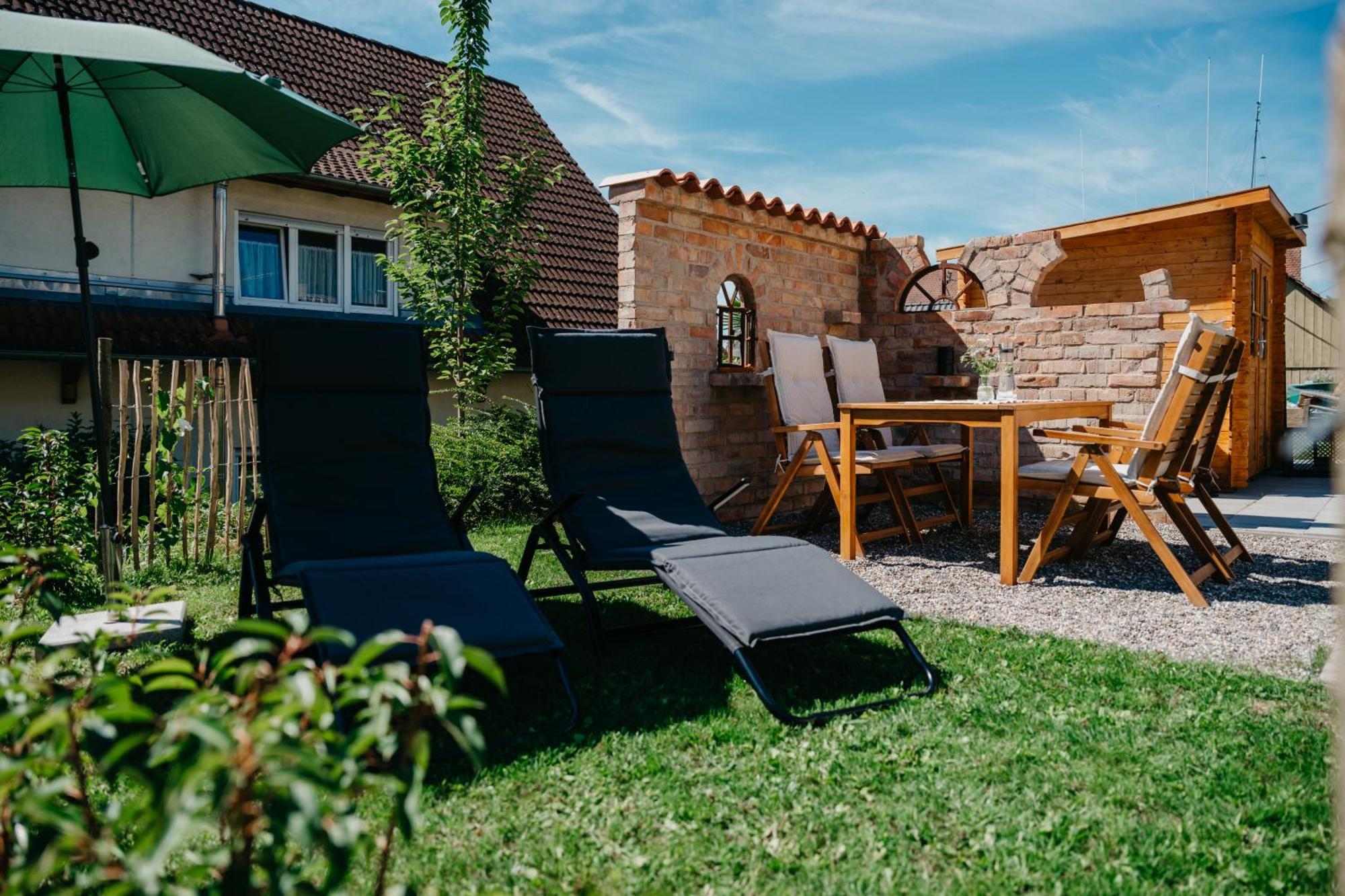 Ferienwohnung Am Weinberg Boetzingen Dış mekan fotoğraf